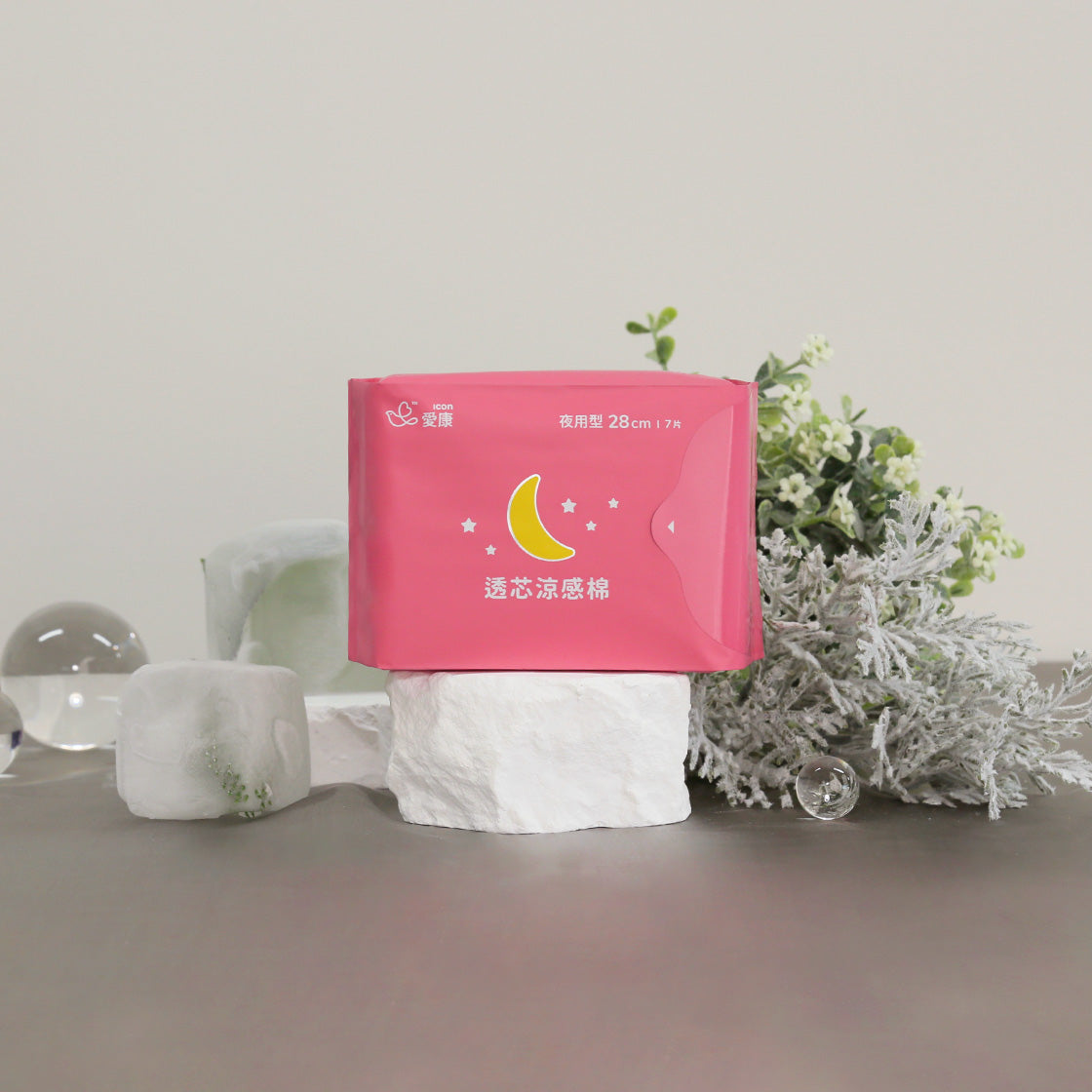 ICON Cooling Sanitary Napkin - Nighttime Type 28cm